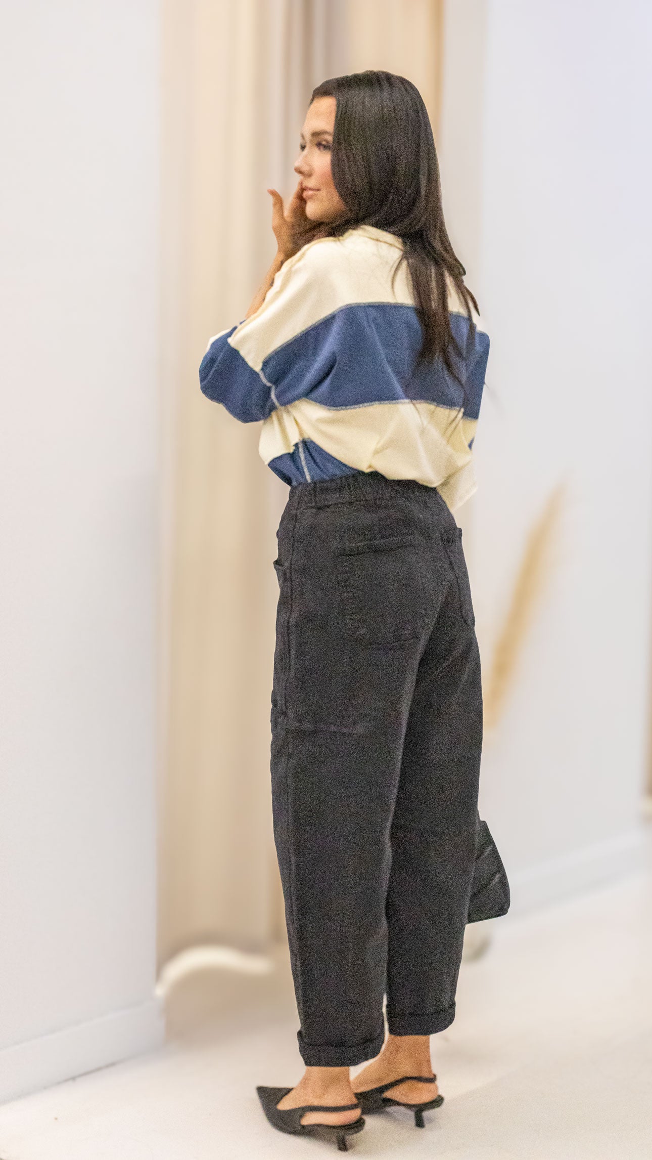 DEMI HIGH RISE CROP WIDE BARREL CARGO POCKET PANTS