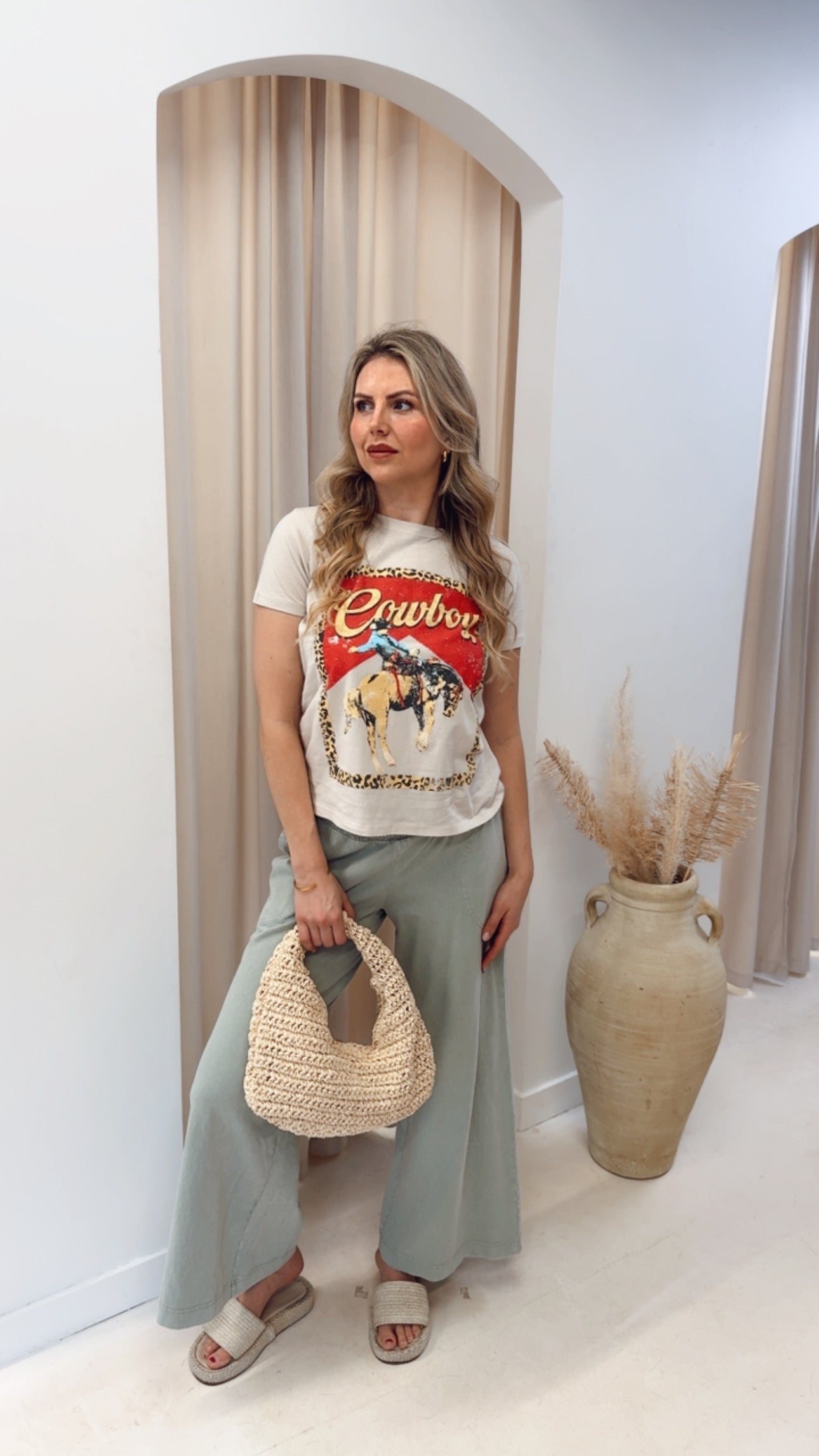 WESTERN VINTAGE COWBOY LEOPARD FRAME GRAPHIC TOP | ZUTTER OUTLET