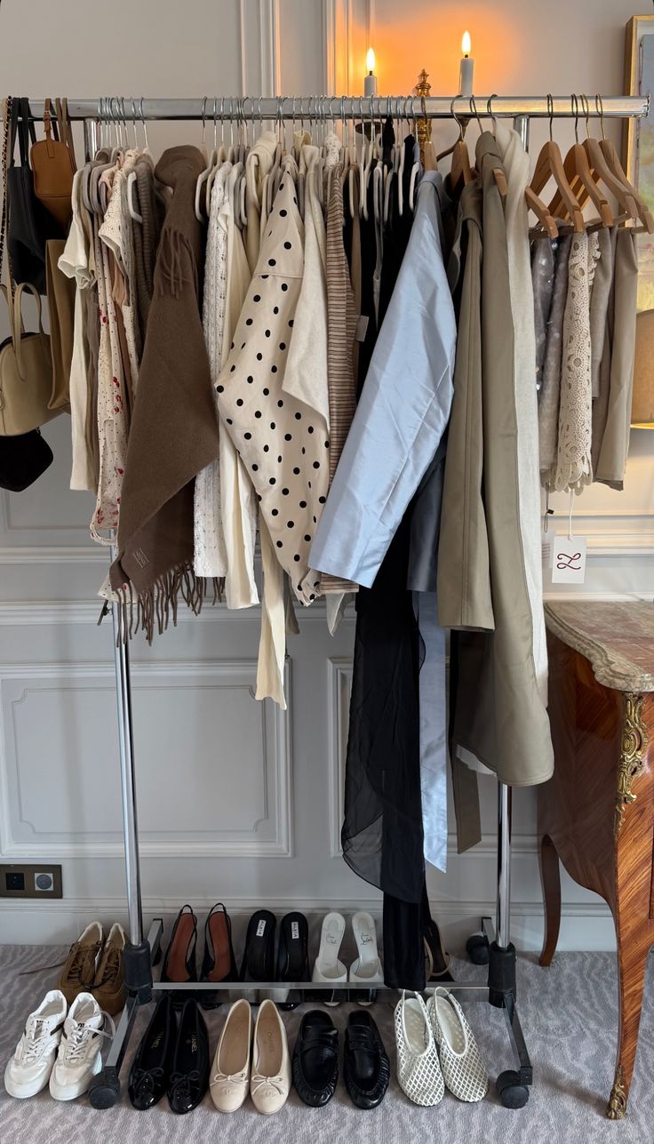 CLOSET RESET STYLING SESSION + $50 CREDIT | LIMITED OFFER