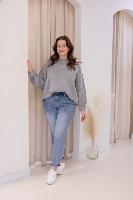 NEW DIANA SIDE SLIT OVERSIZED CREW SWEATER (GREY)