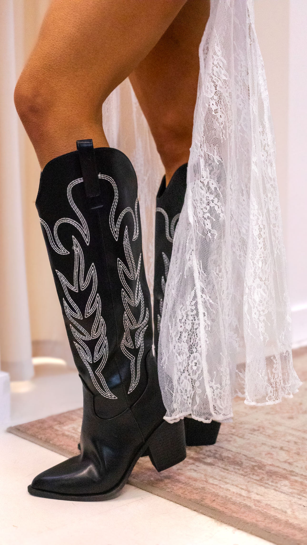 DARIAN COWBOY TALL BOOT (BLACK)