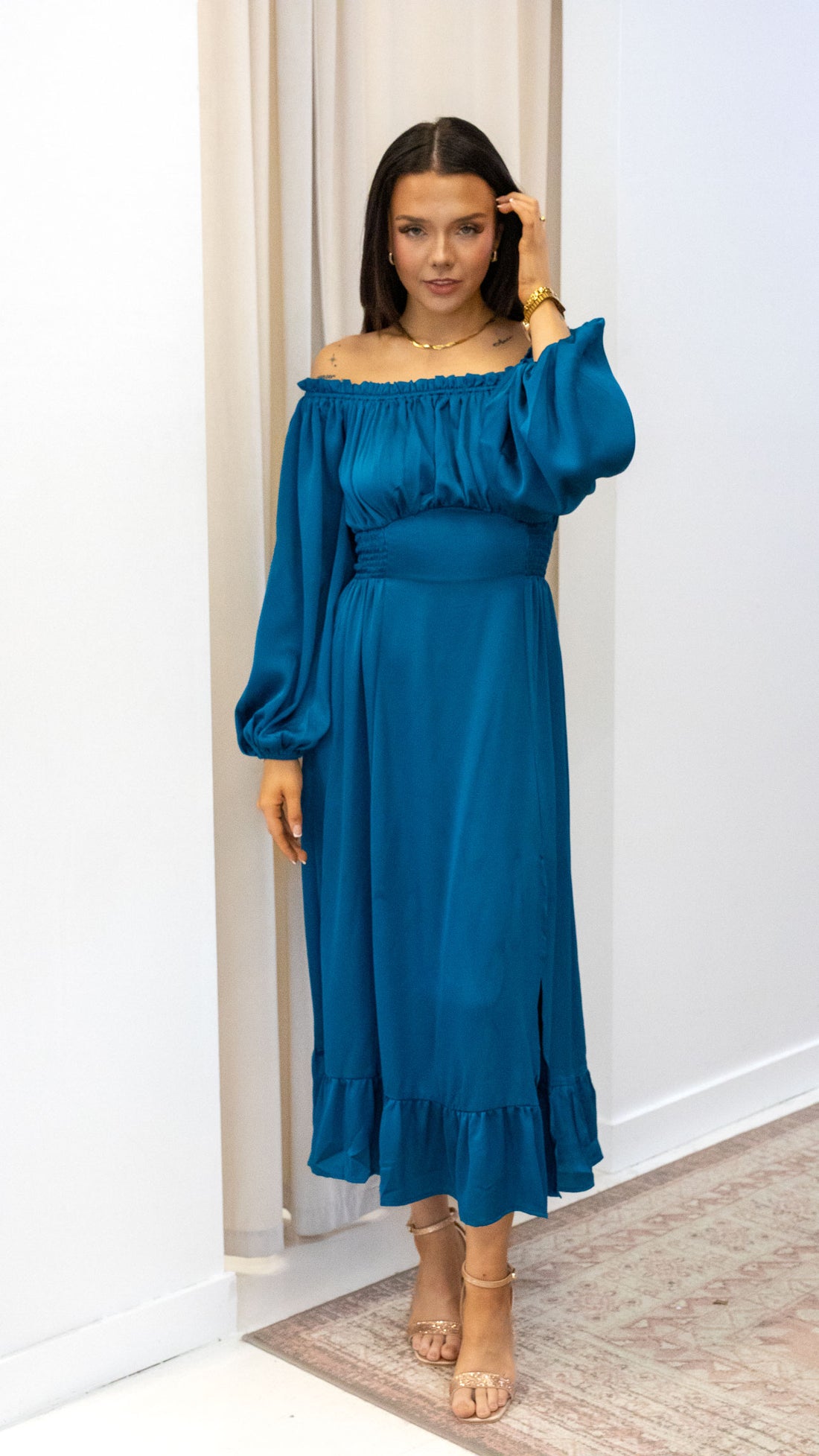 OFF SHOULDER SATIN LONG DRESS