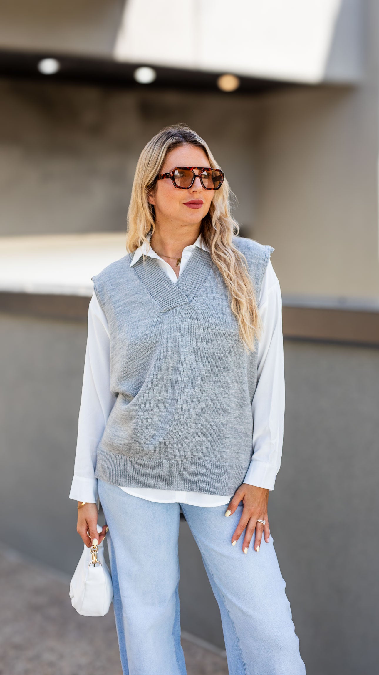 SAM HI-LOW SWEATER VEST