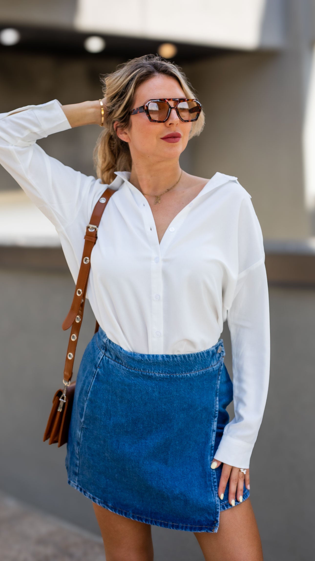 JILLIAN BUTTON UP SHIRT (WHITE)