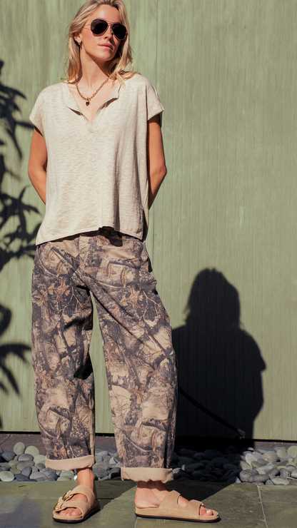 VINTAGE WASHED CAMO LEAF PRINT BARREL PANTS