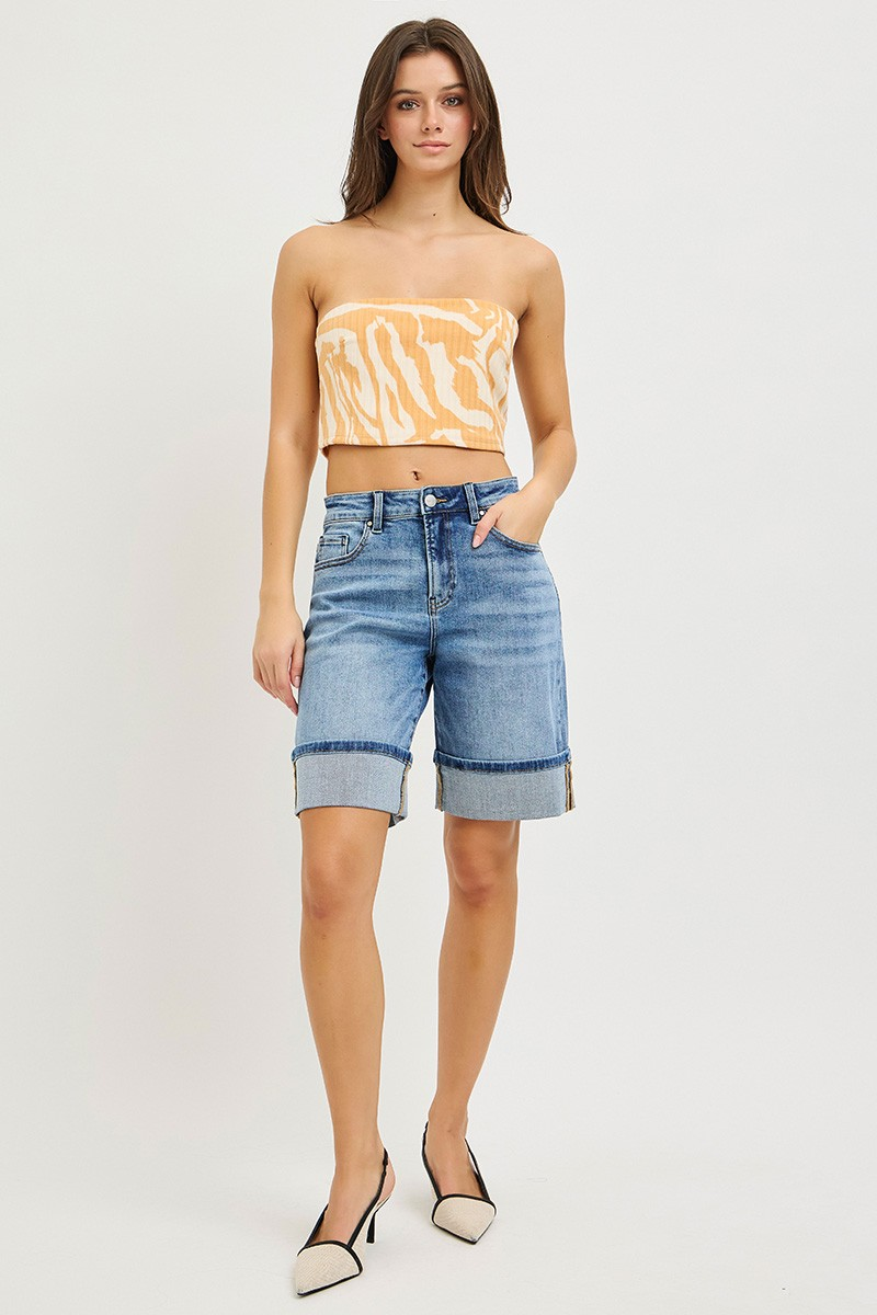 CURVY SIZE HIGH RISE MID LENGTH CUFFED SHORTS