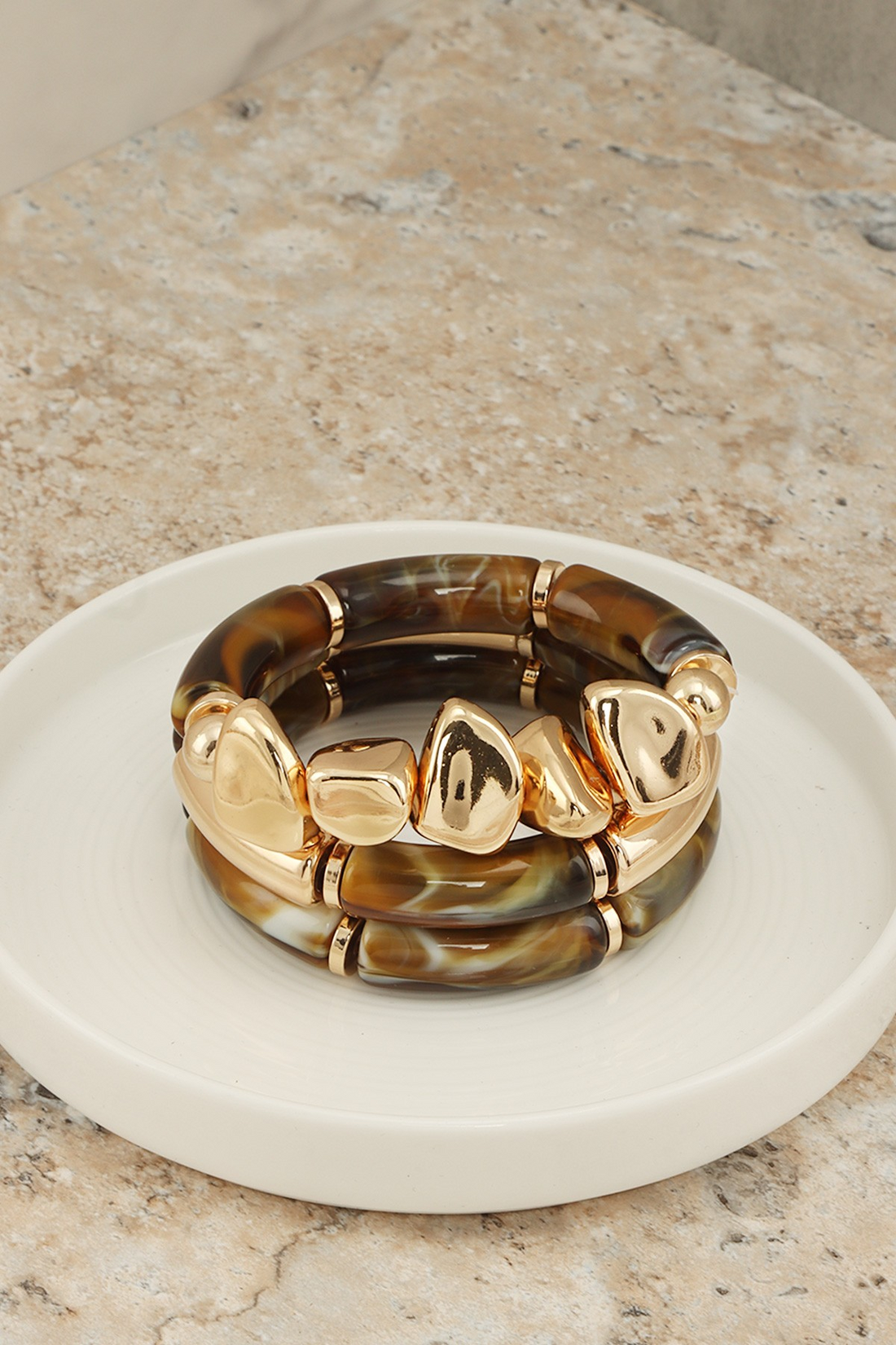POLISHED WOOD &amp; GILDED CURB STACKED STRETCHED BRACELET (GOLD/BROWN)
